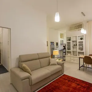 https://lovely-new-home-trastevere.it-romehotels.com